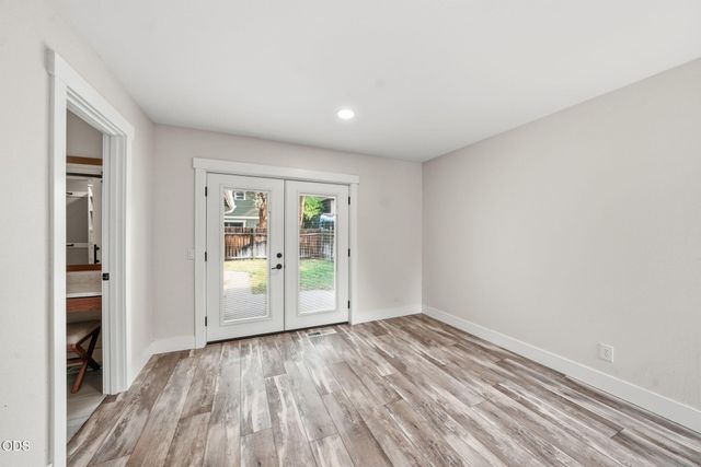 1564 NW Elgin Avenue, Bend, OR 97703