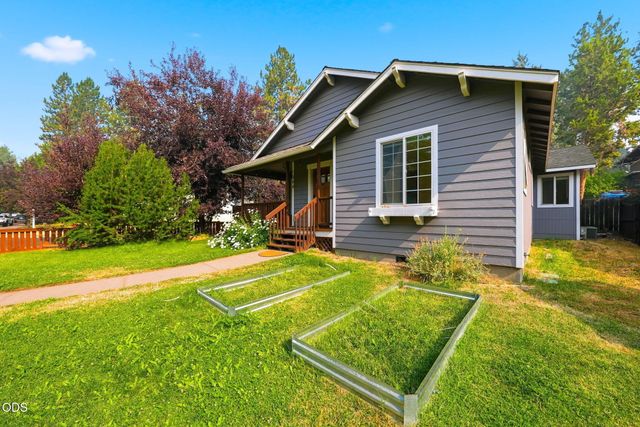 1564 NW Elgin Avenue, Bend, OR 97703