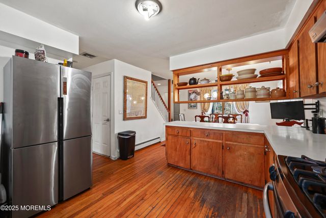 206 Lake Avenue, Island Heights, NJ 08732