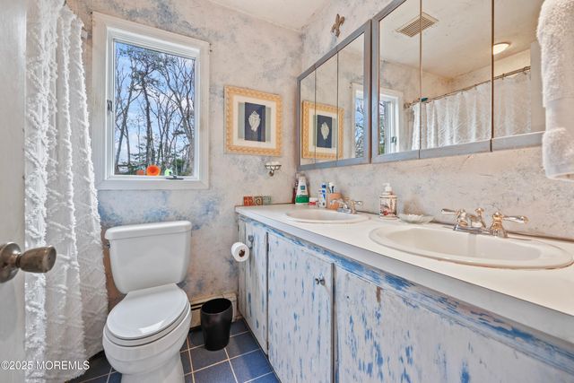 206 Lake Avenue, Island Heights, NJ 08732