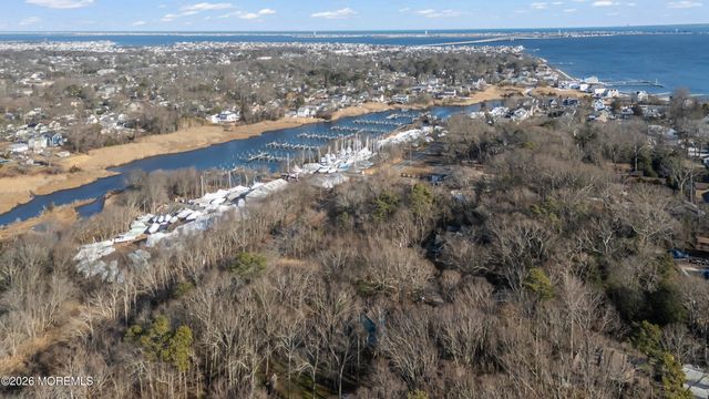 206 Lake Avenue, Island Heights, NJ 08732