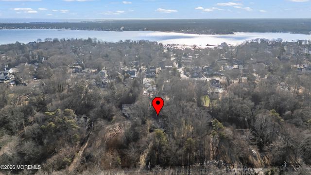 206 Lake Avenue, Island Heights, NJ 08732