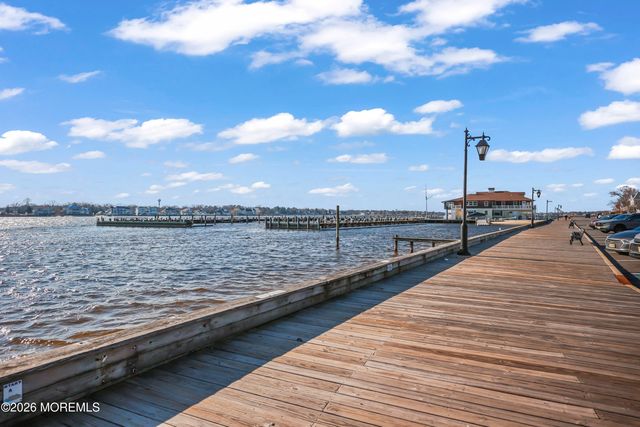 206 Lake Avenue, Island Heights, NJ 08732