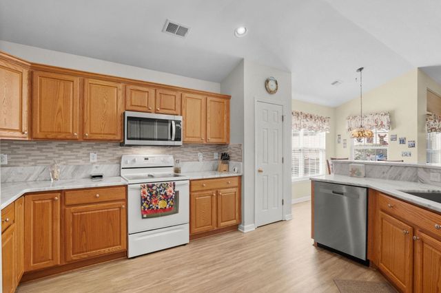 138 Seville Dr., Murrells Inlet, SC 29576