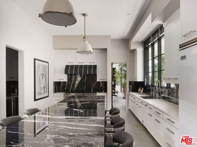 1281 Stone Canyon Road, Los Angeles, CA 90077