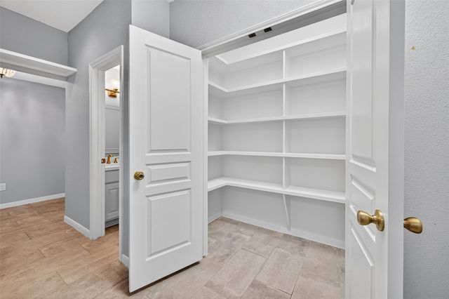 2400 N Braeswood Boulevard 129, Houston, TX 77030