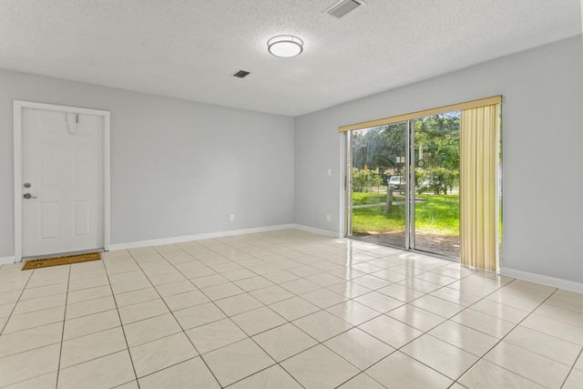 3709 NW 84th Avenue, Sunrise, FL 33351