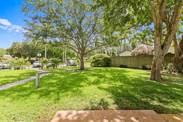 3709 NW 84th Avenue, Sunrise, FL 33351