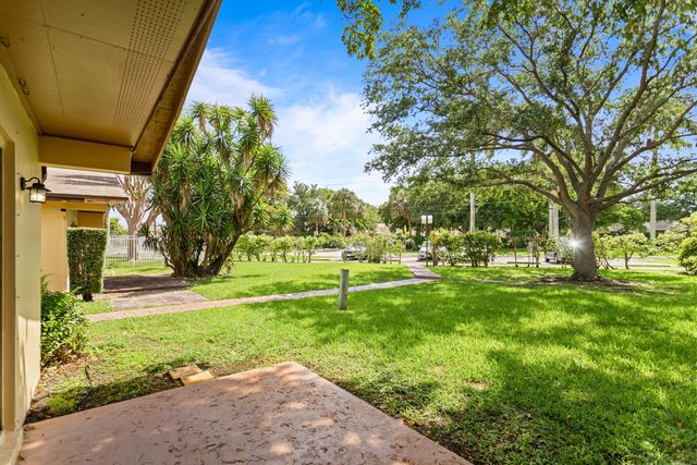 3709 NW 84th Avenue, Sunrise, FL 33351