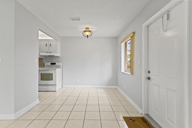 3709 NW 84th Avenue, Sunrise, FL 33351