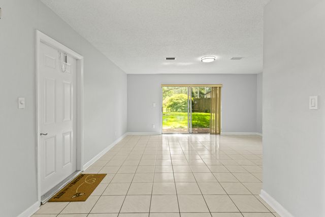 3709 NW 84th Avenue, Sunrise, FL 33351