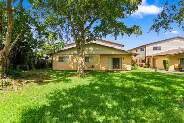 3709 NW 84th Avenue, Sunrise, FL 33351