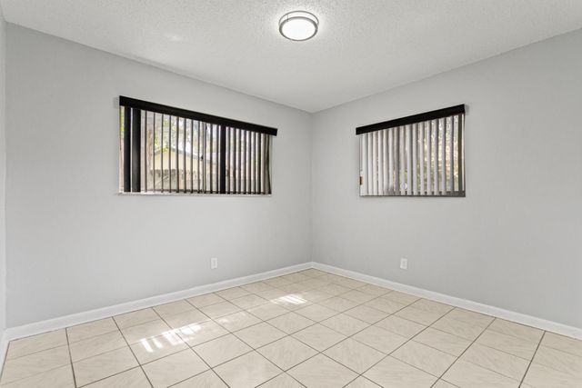 3709 NW 84th Avenue, Sunrise, FL 33351