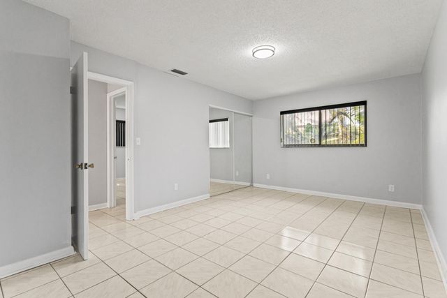 3709 NW 84th Avenue, Sunrise, FL 33351