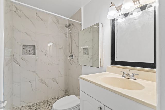 3709 NW 84th Avenue, Sunrise, FL 33351