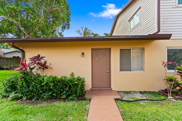 3709 NW 84th Avenue, Sunrise, FL 33351