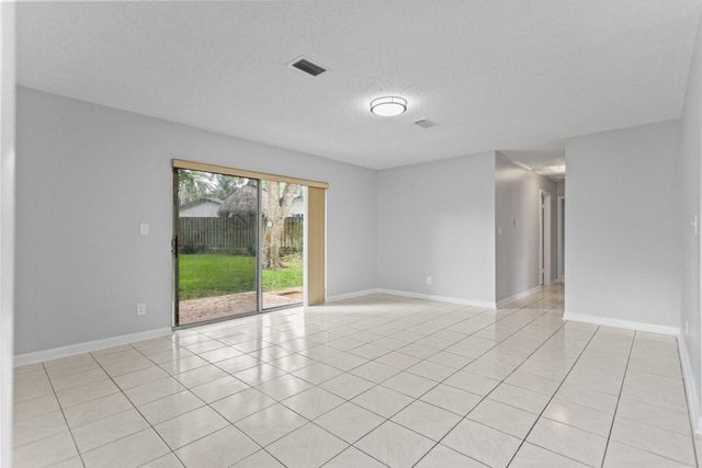 3709 NW 84th Avenue, Sunrise, FL 33351