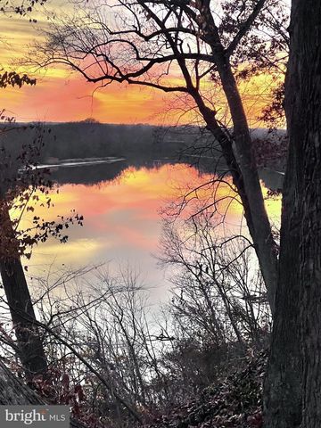 110 OLD LANDING CT, Fredericksburg, VA 22405