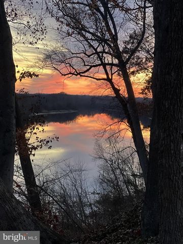 110 OLD LANDING CT, Fredericksburg, VA 22405