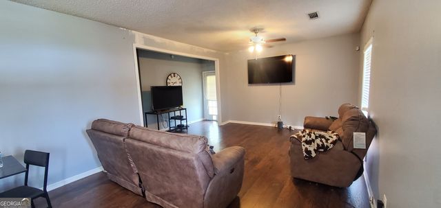 38 W Highway 46, Lyons, GA 30436