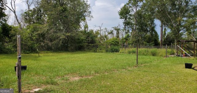 38 W Highway 46, Lyons, GA 30436