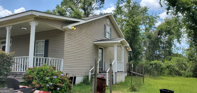 38 W Highway 46, Lyons, GA 30436