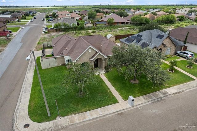 1806 E Flora Avenue, Hidalgo, TX 78557