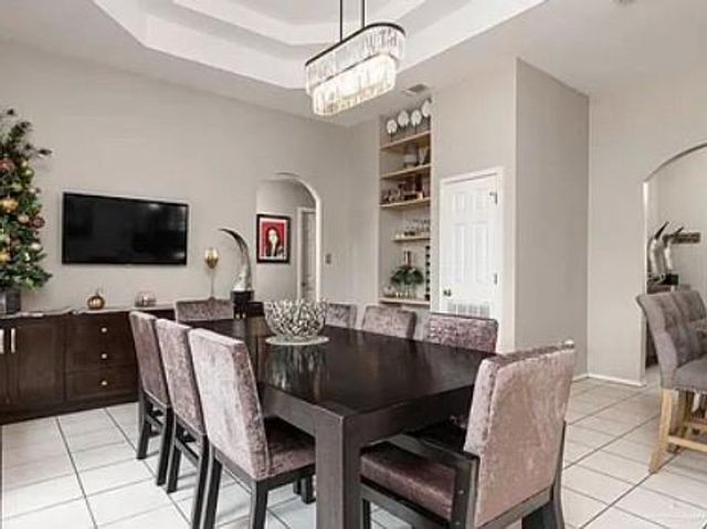 1806 E Flora Avenue, Hidalgo, TX 78557