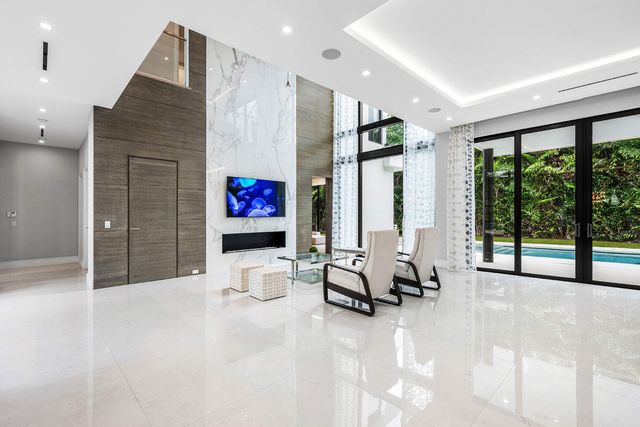 2391 Areca Palm Road, Boca Raton, FL 33432