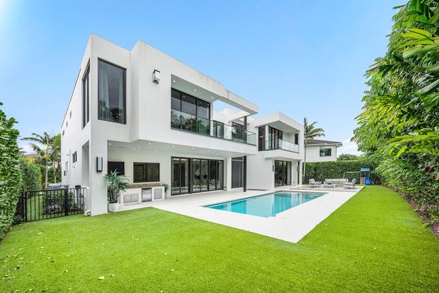 2391 Areca Palm Road, Boca Raton, FL 33432