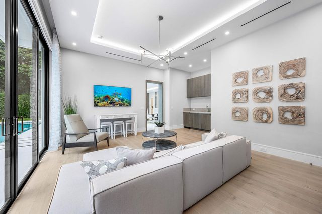 2391 Areca Palm Road, Boca Raton, FL 33432