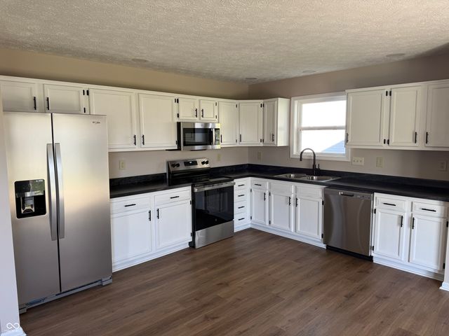 913 Delegate Drive, Shelbyville, IN 46176