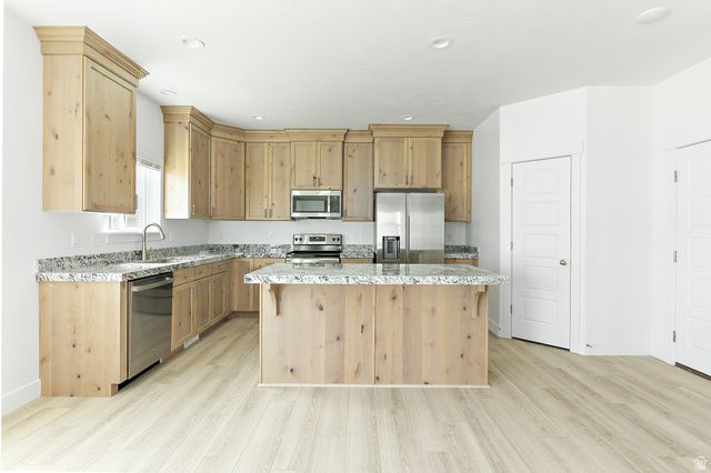 4728 E LAKE CORNER DR, Eagle Mountain, UT 84005