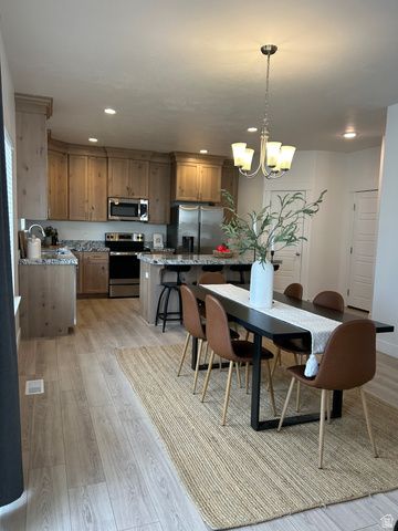 4728 E LAKE CORNER DR, Eagle Mountain, UT 84005