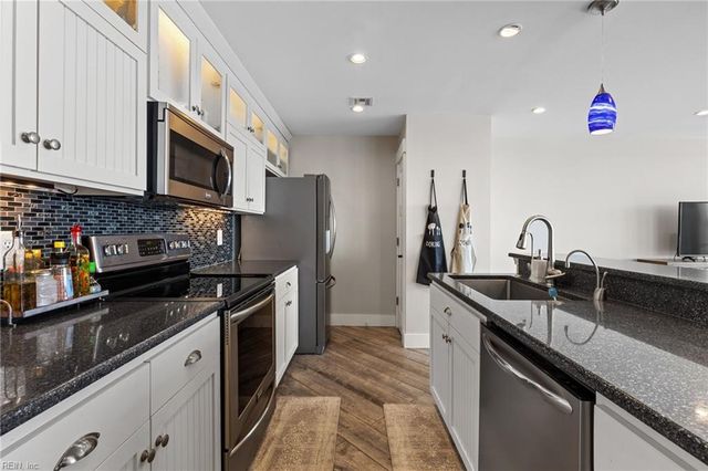 40 Rader St Apt 510, Norfolk, VA 23510