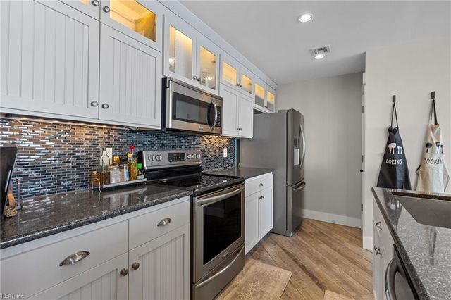 40 Rader St Apt 510, Norfolk, VA 23510