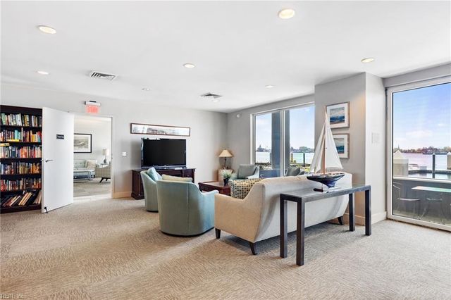 40 Rader St Apt 510, Norfolk, VA 23510