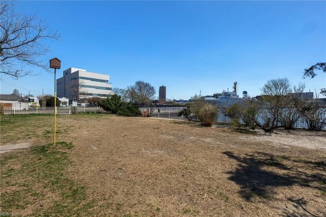 40 Rader St Apt 510, Norfolk, VA 23510