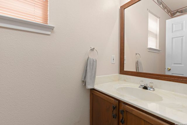 2323 Cardigan Hl, San Antonio, TX 78232
