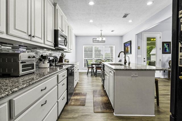 203 Summer Haven, Livingston, TX 77351