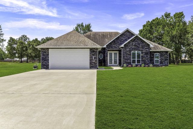 203 Summer Haven, Livingston, TX 77351