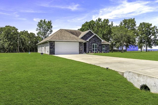 203 Summer Haven, Livingston, TX 77351