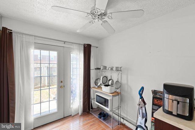 96 HACKBERRY DR, Stephens City, VA 22655