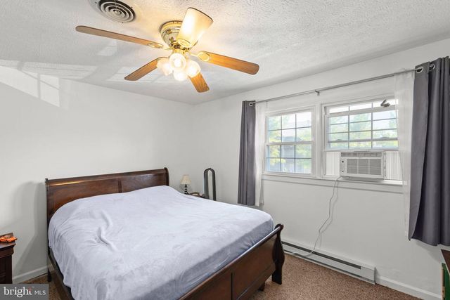 96 HACKBERRY DR, Stephens City, VA 22655