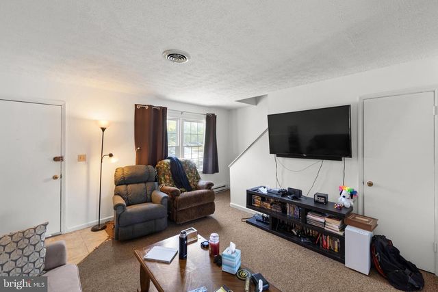 96 HACKBERRY DR, Stephens City, VA 22655