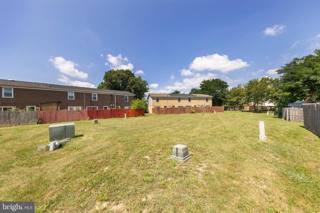 96 HACKBERRY DR, Stephens City, VA 22655