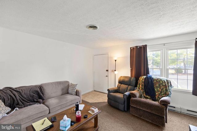 96 HACKBERRY DR, Stephens City, VA 22655