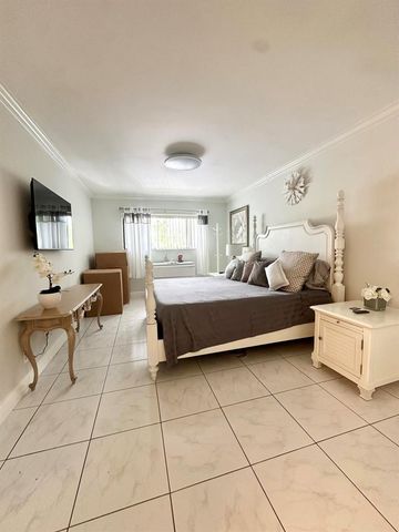 588 Trace Circle 211, Deerfield Beach, FL 33441