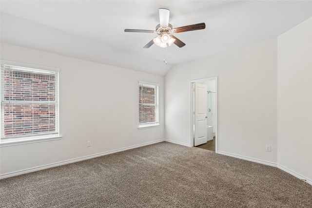 2907 Brady Starr Drive, Aubrey, TX 76227