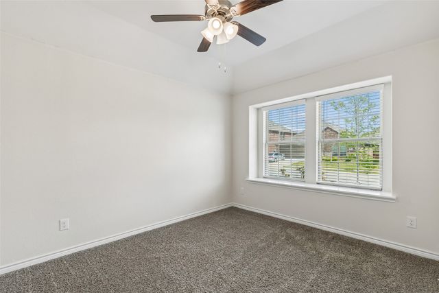 2907 Brady Starr Drive, Aubrey, TX 76227